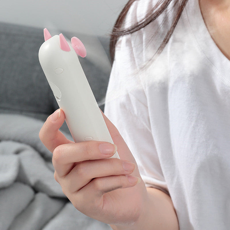 Handheld mini fan