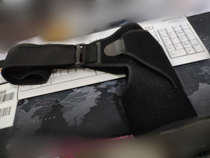 Neopreen brace dislocatie letsel artritis pijn schouderondersteuning